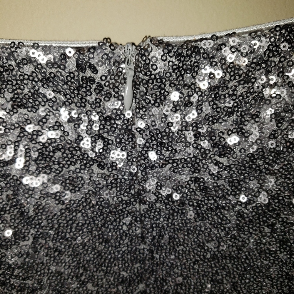 2 sequin skirts Green sequin skirt,  silver sequin skirt - Picture 6 of 6